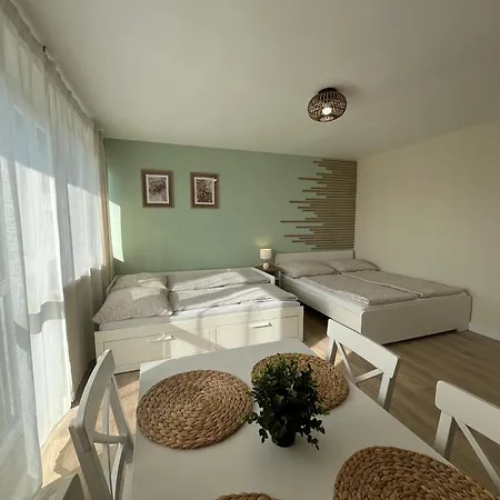 Szelcsend דירה באלאטונפורד